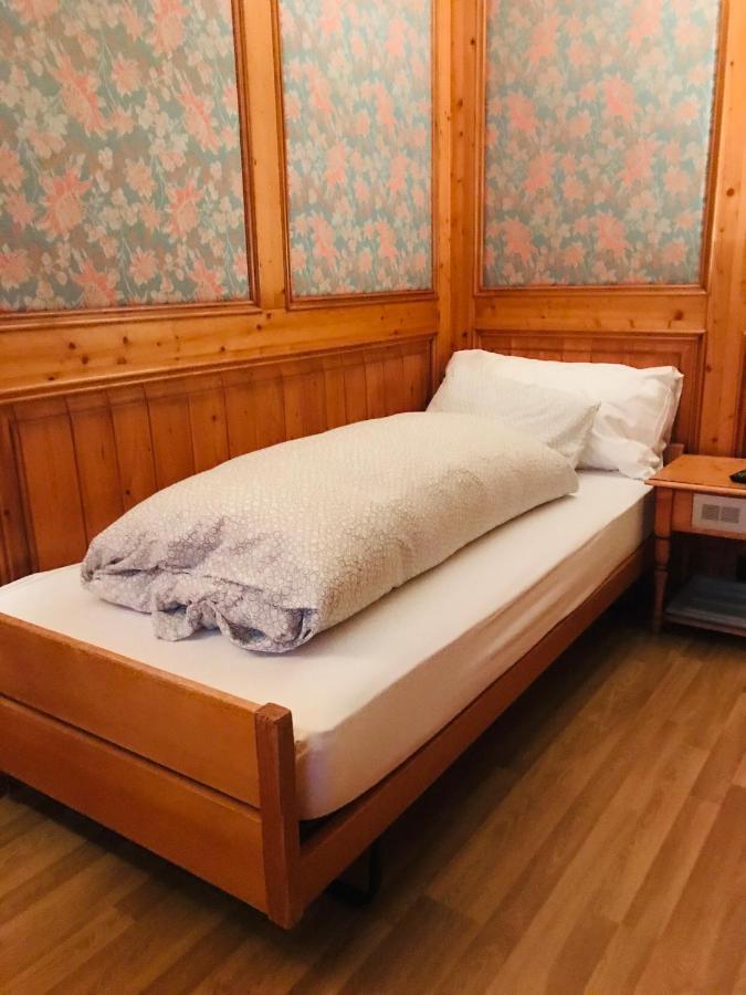 Parkhotel Bellevue Budget Lenk Dış mekan fotoğraf