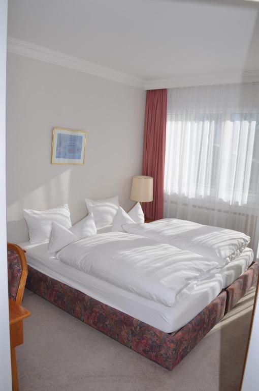 Parkhotel Bellevue Budget Lenk Dış mekan fotoğraf