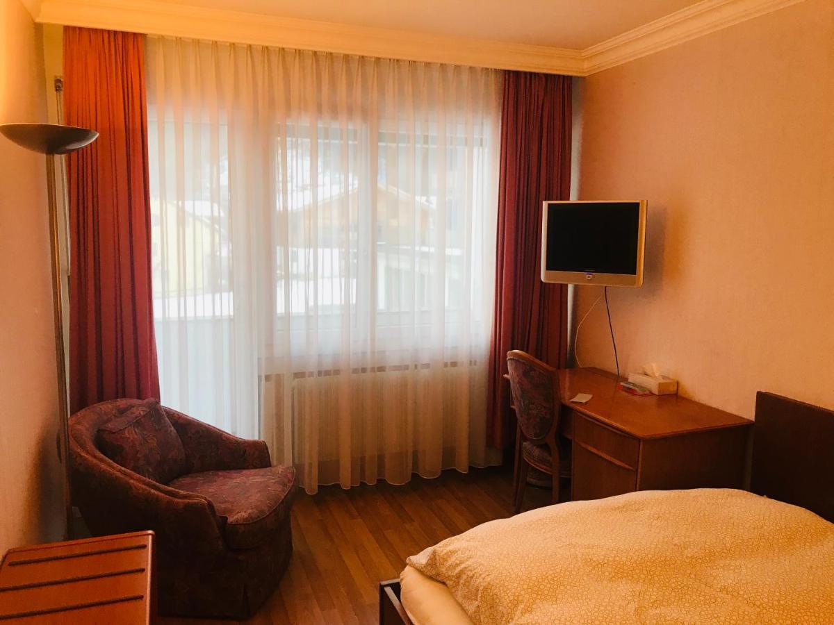 Parkhotel Bellevue Budget Lenk Dış mekan fotoğraf